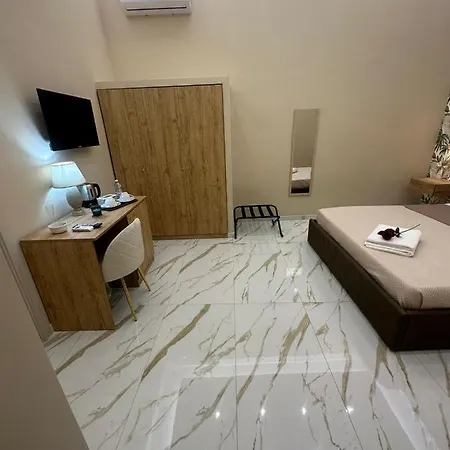 Tre Regine 3* Naples